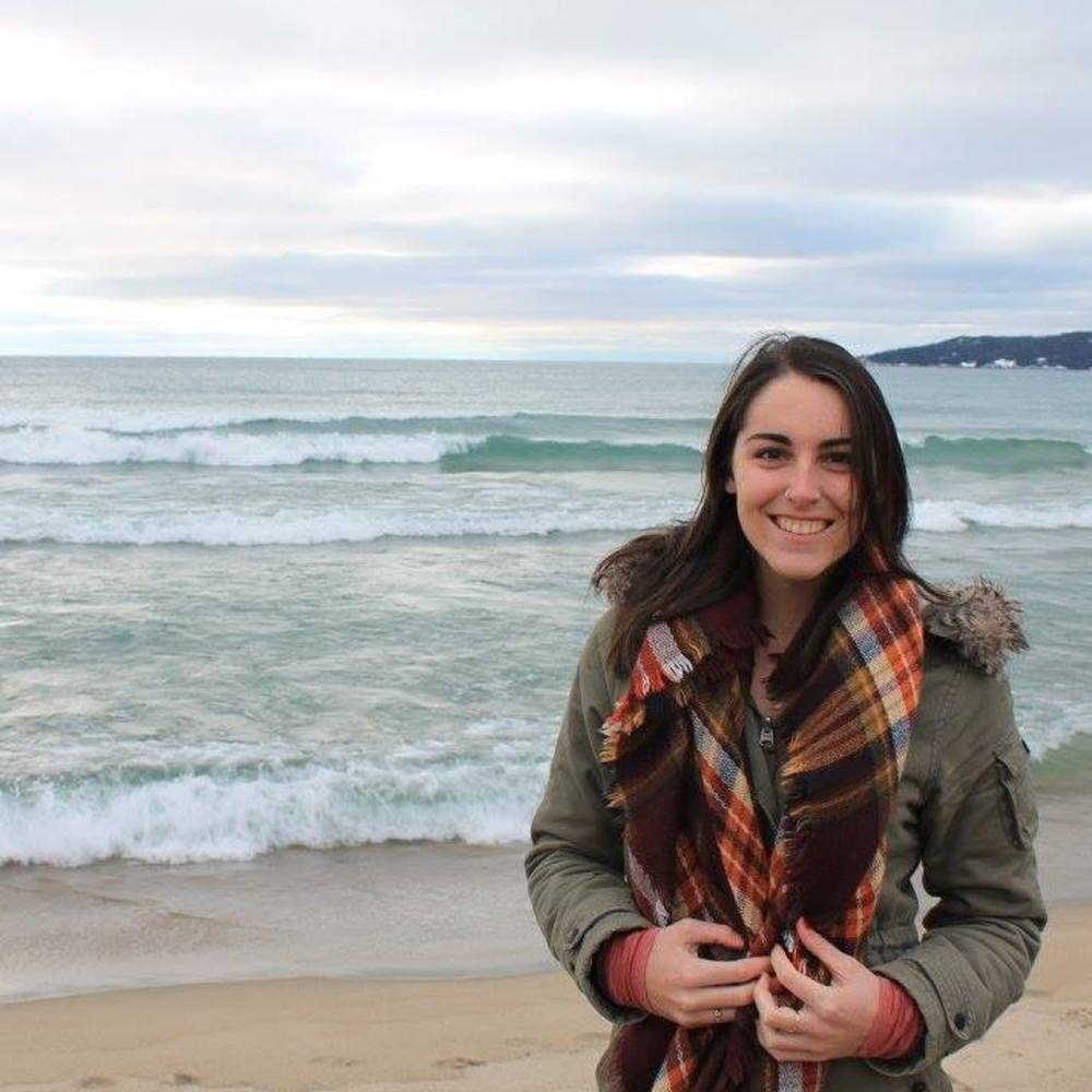 Meet your Posher, Jessica - Picture 1 of 1